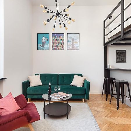 Stylowe Studio Z Antresola Warszawa Bagian luar foto
